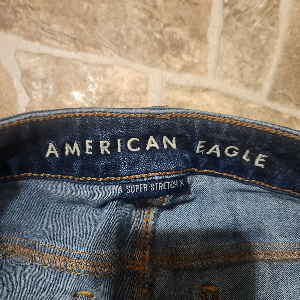 American Eagle Outfitters Dark Blue Distressed Skinny Jeans - Picture 5 of 9